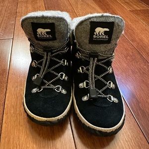 SOREL winter shoe